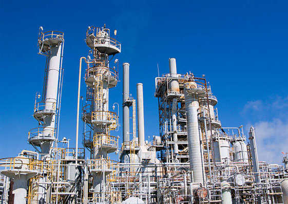 Why Asia-Pacific Prefers Welded Pipes for Petrochemical Refineries